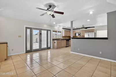 4610 W Laurie Lane, Glendale, AZ 85302 - Photo 4