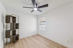 8819 E Aster Dr, Scottsdale, AZ 85260 - Photo 16