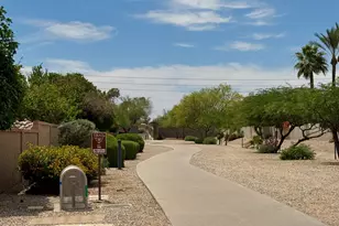 8819 E Aster Dr, Scottsdale, AZ 85260 - Photo 26