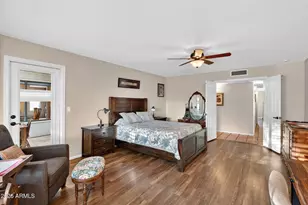 8850 S Los Feliz Dr, Tempe, AZ 85284 - Photo 24