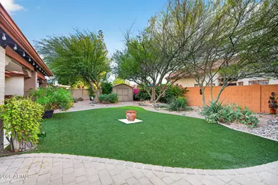 8850 S Los Feliz Drive, Tempe, AZ 85284 - Photo 48