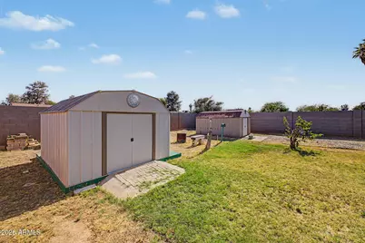 7145 W Indianola Avenue, Phoenix, AZ 85033 - Photo 30