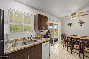 4201 E Almeria Rd, Phoenix, AZ 85008 - Photo 14
