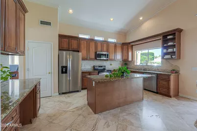 821 W Rawhide Avenue, Gilbert, AZ 85233 - Photo 12