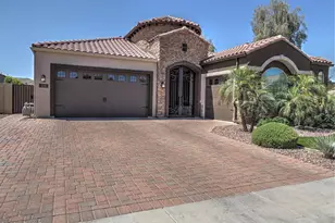 229 E Powell Way, Chandler, AZ 85249 - Photo 1