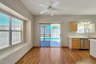 10554 W Louise Dr, Peoria, AZ 85383 - Photo 8