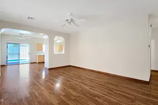 10554 W Louise Dr, Peoria, AZ 85383 - Photo 6