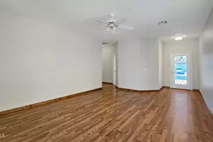 10554 W Louise Dr, Peoria, AZ 85383 - Photo 12