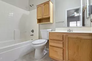 10554 W Louise Dr, Peoria, AZ 85383 - Photo 14