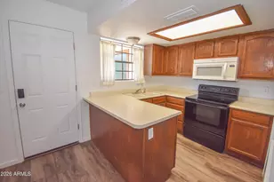 6610 W Kingston Ln, Glendale, AZ 85306 - Photo 4