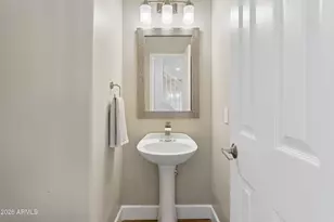 8866 E Shangri La Rd, Scottsdale, AZ 85260 - Photo 12