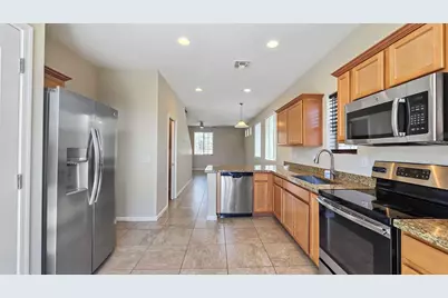 10353 W Monterosa Avenue, Phoenix, AZ 85037 - Photo 8