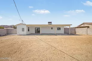 428 E Desert Dr, Phoenix, AZ 85042 - Photo 26