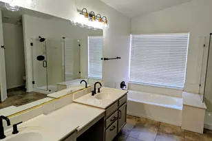 8034 W Paradise Dr, Peoria, AZ 85345 - Photo 30