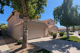 8034 W Paradise Dr, Peoria, AZ 85345 - Photo 2