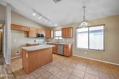 10930 W Wilshire Drive, Avondale, AZ 85392 - Photo 24