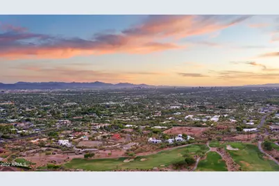 4642 N Alta Hacienda Drive #8, Phoenix, AZ 85018 - Photo 4