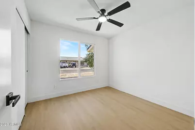 10826 W Montecito Avenue, Phoenix, AZ 85037 - Photo 12