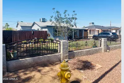 104 W Pueblo Avenue, Phoenix, AZ 85041 - Photo 1