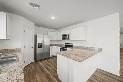 16015 S Naviska Road, Arizona City, AZ 85123 - Photo 10