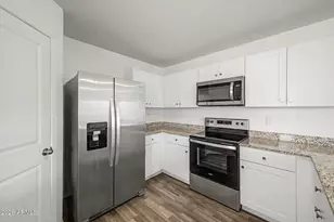 16015 S Naviska Rd, Arizona City, AZ 85123 - Photo 12