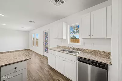 16015 S Naviska Road, Arizona City, AZ 85123 - Photo 12