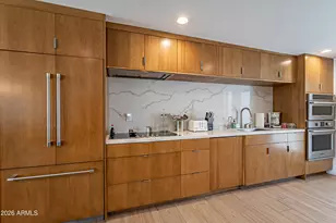 4351 N 36th St, Phoenix, AZ 85018 - Photo 16