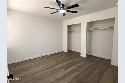 5725 N 68th Avenue, Glendale, AZ 85303 - Photo 14
