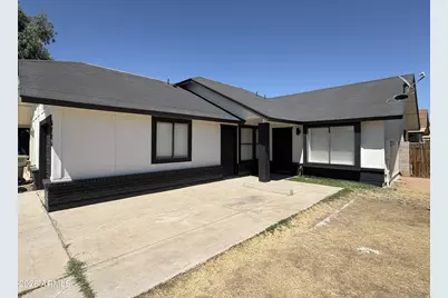 5725 N 68th Avenue, Glendale, AZ 85303 - Photo 2
