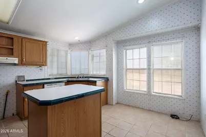 15761 W Hopi Drive, Casa Grande, AZ 85122 - Photo 12