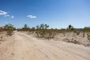 15761 W Hopi Dr, Casa Grande, AZ 85122 - Photo 30