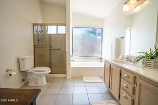8011 W Laurel Ln, Peoria, AZ 85345 - Photo 22