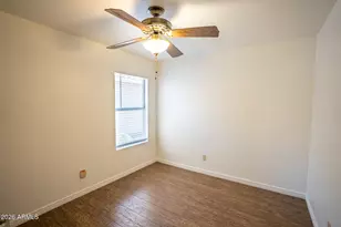 8011 W Laurel Ln, Peoria, AZ 85345 - Photo 14
