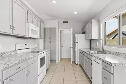 2560 N Lindsay Road #55, Mesa, AZ 85213 - Photo 6