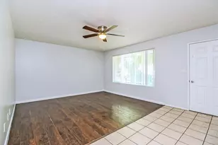 555 W Rio Salado Pkwy, Mesa, AZ 85201 - Photo 1