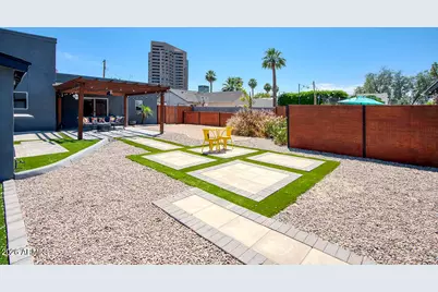 1058 E Whitton Avenue, Phoenix, AZ 85014 - Photo 40