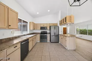 1031 N Arroya St, Mesa, AZ 85205 - Photo 2