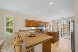 12376 W Rosewood Ln, Peoria, AZ 85383 - Photo 6