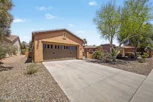 12376 W Rosewood Ln, Peoria, AZ 85383 - Photo 2