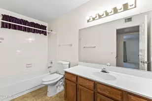 9821 W Oraibi Dr, Peoria, AZ 85382 - Photo 20