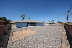 11033 W Elk Ave, Sun City, AZ 85351 - Photo 18
