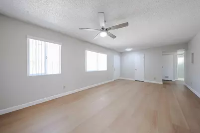 11033 W Elk Avenue, Sun City, AZ 85351 - Photo 6