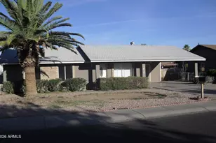 7630 W Avalon Dr, Phoenix, AZ 85033 - Photo 1