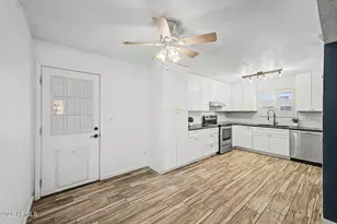 329 E Juniper St, Mesa, AZ 85201 - Photo 6