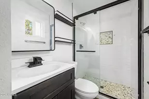 329 E Juniper St, Mesa, AZ 85201 - Photo 16