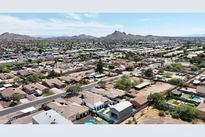 2926 E Hartford Avenue, Phoenix, AZ 85032 - Photo 52