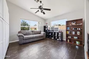 638 S Surfside Dr, Gilbert, AZ 85233 - Photo 36