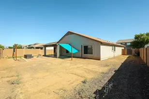 7602 W Encinas Ln, Phoenix, AZ 85043 - Photo 2
