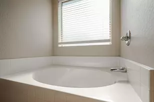 7602 W Encinas Ln, Phoenix, AZ 85043 - Photo 18