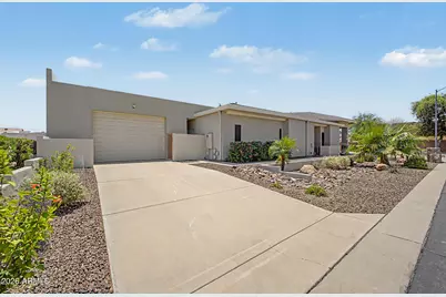 4753 W Fallen Leaf Lane, Glendale, AZ 85310 - Photo 2